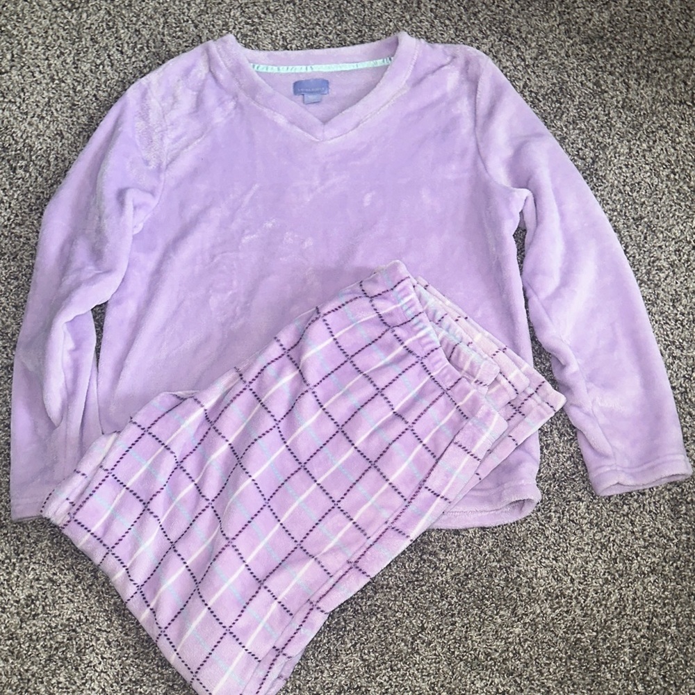 Laura Scott Lavender large soft Pajama Set